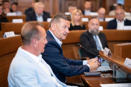 Srečanje štirih ministrov z župani Ljubljanske urbane regije (2)